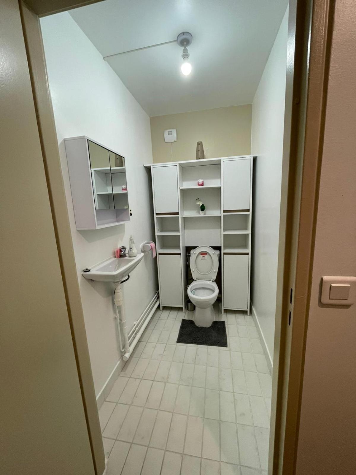 F3 Cosy A Cergy A 10 Minutes De La Gare Cergy Prefecture Et Proche Essec Lägenhet Exteriör bild